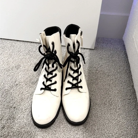 Dr Scholl’s White Combat Boots - Picture 2 of 7